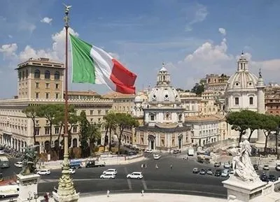 Італія скасовує карантин для туристів з країн ЄС