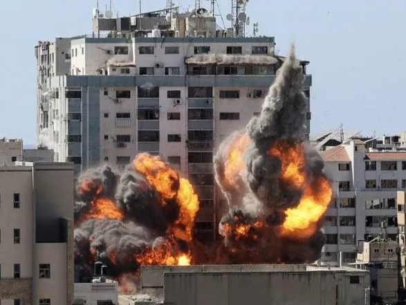 Головний редактор Associated Press вимагає розслідування вибуху в офісі в Секторі Газа