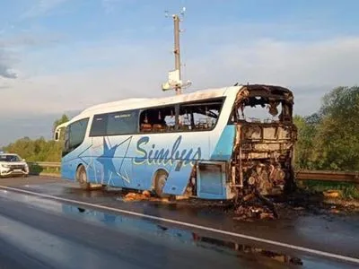Во Львовской области загорелся рейсовый автобус с 20 пассажирами в салоне
