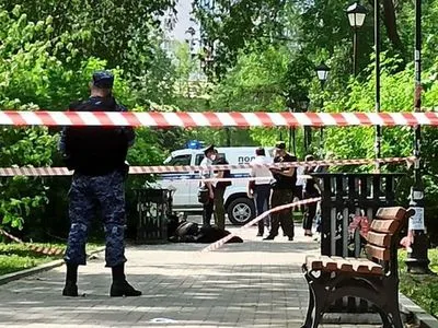У Єкатеринбурзі чоловік з ножем напав на людей: загинули троє