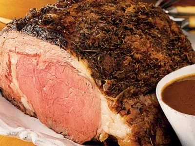 Червоне м'ясо викликає рак кишечника - вчені