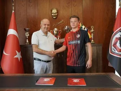 Футбол: турецкий клуб подписал воспитанника "Шахтера"