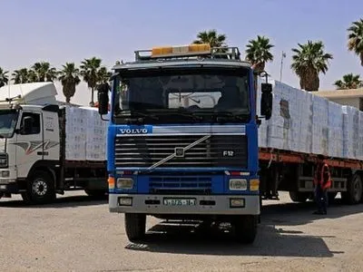 Первые колонны с гуманитарной помощью прибыли в сектор Газа