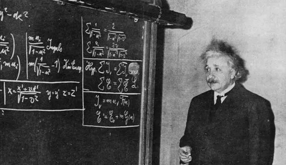 В США продали рукописное письмо Эйнштейна с формулой E=mc2