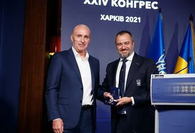 На конгресі УАФ похвалили харківський футбол і нагородили Ярославського орденом "За заслуги"