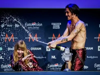 Евровидение-2021: представители Италии вернулись домой и будут сдавать тест на наркотики, это поддержал глава МИД Франции