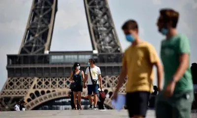 Франция вводит карантин для посетителей из Великобритании