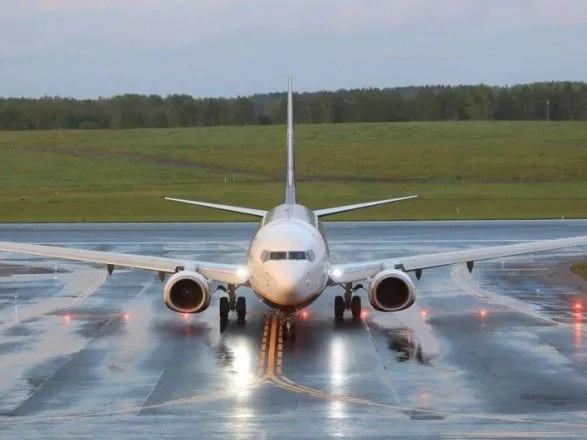 ЗМІ: диспетчери в Мінську повідомили екіпажу літака Ryanair про його мінування ще до отримання листа