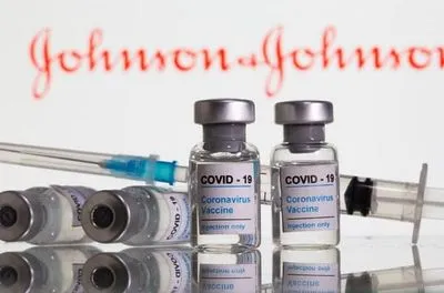Великобритания разрешила COVID-вакцину от Johnson & Johnson