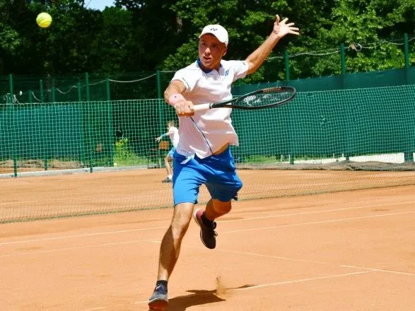 Теннис: украинец выиграл первый профессиональный турнир в карьере