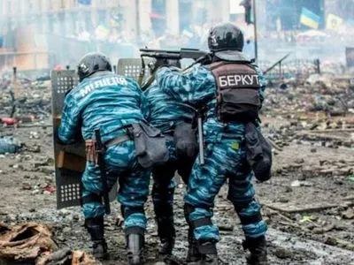 Массовые убийства активистов на Майдане: заочно будут судить трех "беркутовцев", попавших под обмен