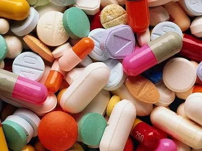 Нардепи підтримали запровадження штрафів за продаж лікарських засобів малолітнім
