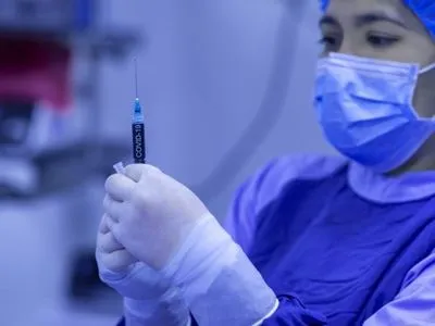 Япония ускоряет вакцинацию перед Олимпиадой