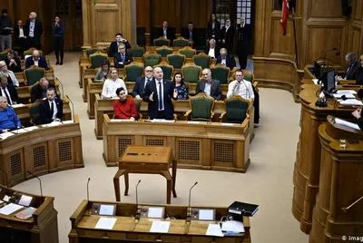 Парламент Дании одобрил спорный закон о приеме беженцев
