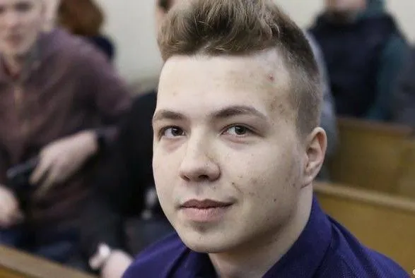 Белорусский госканал показал новое видео допроса Протасевича