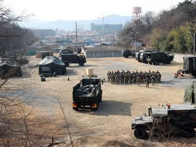 Глава ВПС Південної Кореї оголосив про відставку через самогубство військовослужбовиці