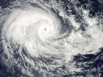Тайвань оголосив штормове попередження у зв'язку з наближенням тайфуну