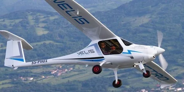 Данія першою в світі придбає електричні літаки для своїх ВПС