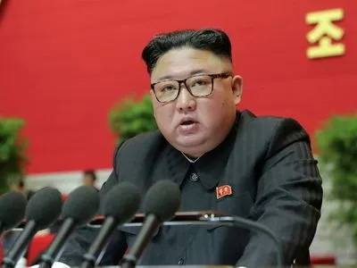 Ким Чен Ын впервые за месяц появился на публике