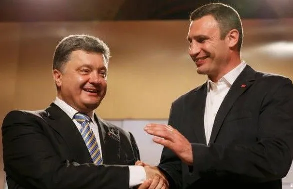 Порошенко объединился с Кличко, чтобы отбивать обвинения в схемах с Медведчуком - эксперт