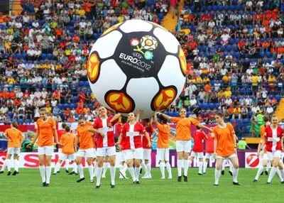 Сегодня годовщина, как Харьков принял первый украинский матч Евро-2012 на новеньком стадионе Ярославского