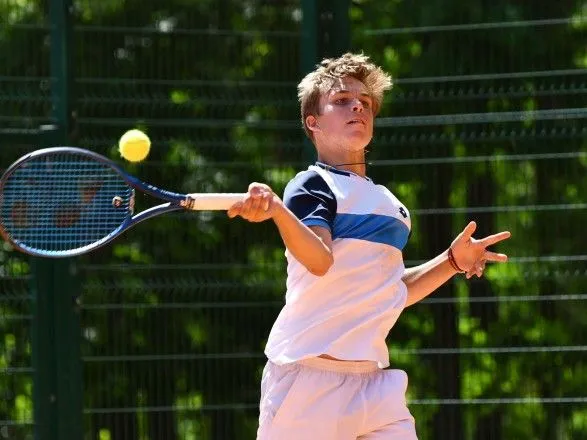 Теннис: двое украинцев победили на старте юниорского парного турнира "Ролан Гаррос"