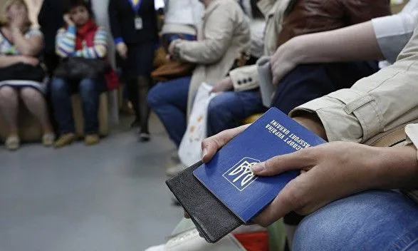 Эксперт о работе украинцев за границей: идет к тому, что трудовая миграция все чаще будет становиться эмиграцией