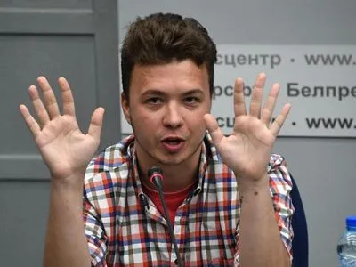 "Мене ніхто і пальцем не зачепив": Протасєвіч заявив, що його не примушували до співпраці зі слідством