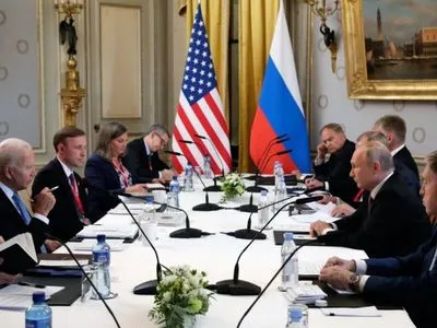 У Женеві почалися переговори Путіна і Байдена в розширеному складі