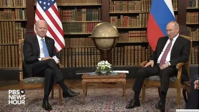 Саміт США-Росія: оглядачі дивуються пунктуальності Путіна і кажуть про "хаотичний" початок зустрічі