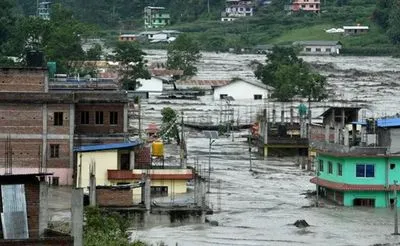 Через паводок у Непалі загинуло 11 людей, ще 25 зникли безвісти