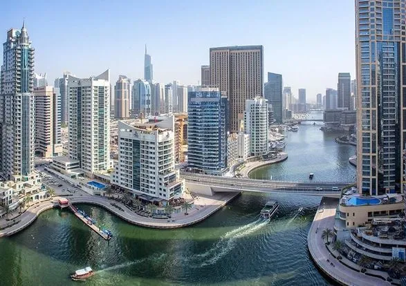 ОАЕ призупиняє в'їзд з трьох країн. Дубай оновив протоколи поїздок