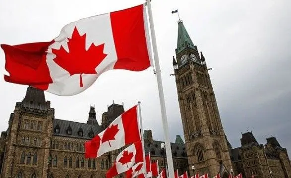 В Канаде ослабили карантин для туристов