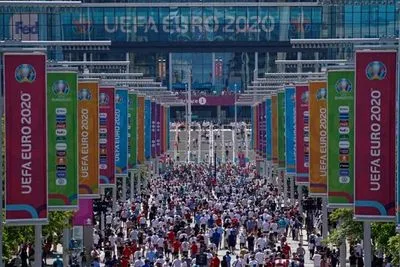 ВООЗ висловлює стурбованість з приводу ослаблення карантинних обмежень на іграх ЄВРО-2020