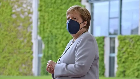 Меркель повторно вакцинувалась від COVID-19 препаратом Moderna