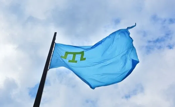 У Криму напередодні дня кримськотатарського прапора активістам стали вручати “застереження”