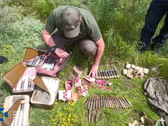 У Луганській області знайшли схрон зі зброєю бойовиків "Всевеликого войска Донского"