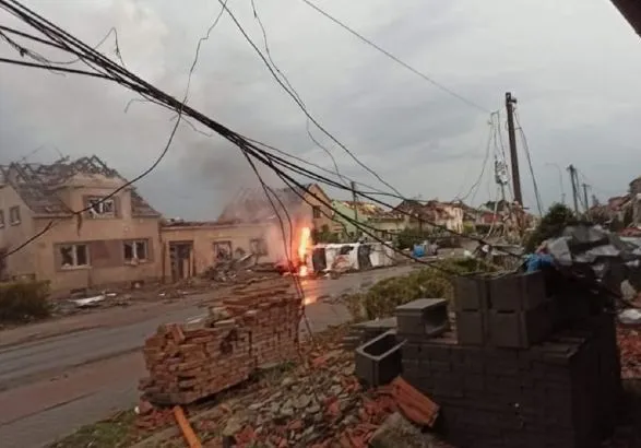 У Чехії вирував сильний торнадо: 5 осіб загинули, ще 150 поранені