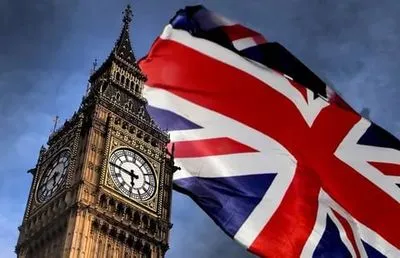 Великобритания расширила список стран, туристы из которых должны отбывать карантин после приезда