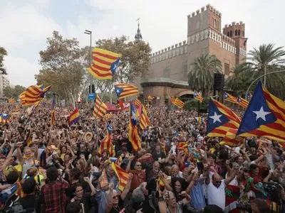 El Pais: сепаратисти Каталонії витратили більше 5 млн євро на просування власних ідей за кордоном