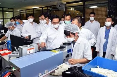 Вьетнам планирует через год начать выпуск своей вакцины от коронавируса