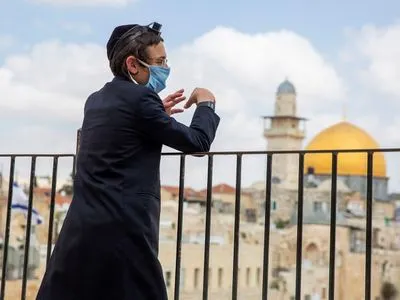 Почему вернули масочный режим в Израиле? Израильский врач рассказал детали: вакцина сработала, локдауна не будет