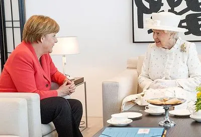 Меркель під час візиту до Великої Британії зустрінеться з королевою Єлизаветою у Віндзорському замку