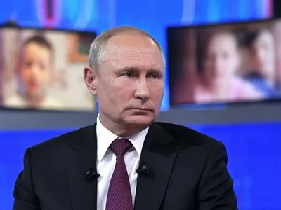 Путін про інцидент з британським есмінцем біля окупованого Криму: світова війна б не почалася, навіть як би ми його потопили