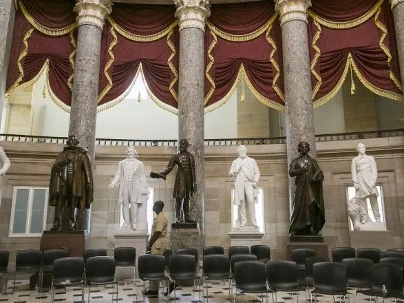 Палата представників США підтримала демонтаж статуй конфедератів в Конгресі