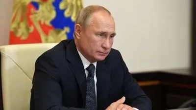 Путин указом утвердил стратегию нацбезопасности РФ, где планирует укрепить "братские связи" русских с украинцами