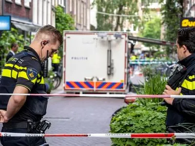 В Нидерландах известному журналисту-расследователю прострелили голову: полиция начала масштабное расследование