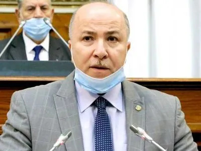 Прем'єр-міністр Алжиру заразився COVID-19