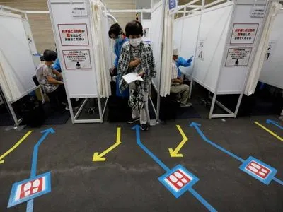 Японія вакцинувала понад 75% людей похилого віку