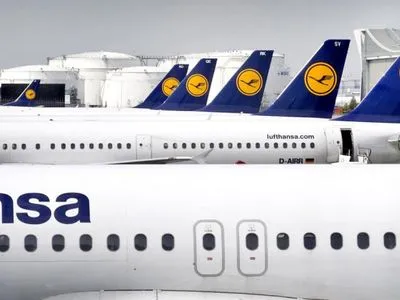 Lufthansa відмовляється від привітання пасажирів літака фразою "Шановні пані та панове"